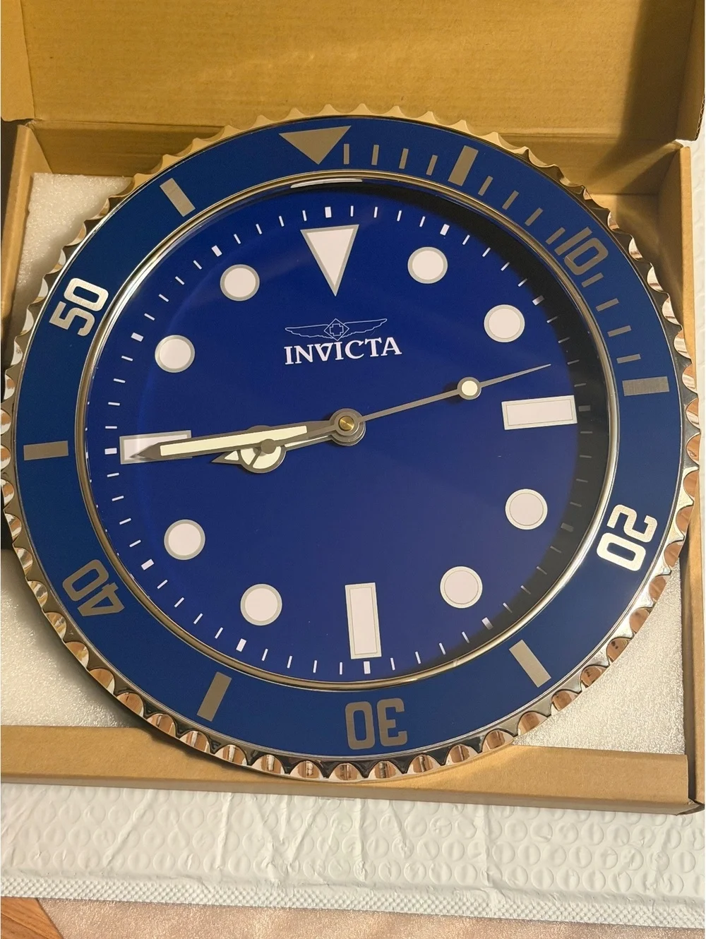 $129 INVICTA PRO DIVER BLUE FACE 12” WALL CLOCK LIMITED EDITION